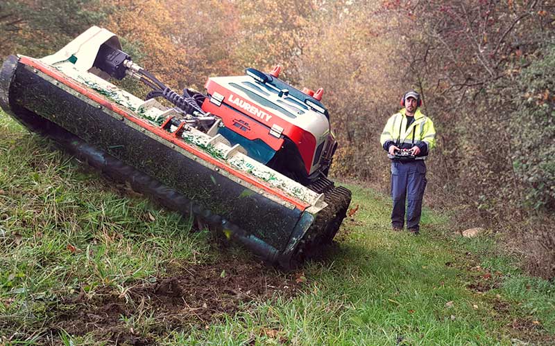 Equipement Laurenty - Maaien van bermen